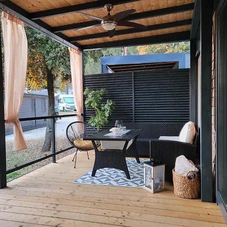 Mobile Home Kailani Nr 121, Camping Porton Biondi Rovinj Exterior photo